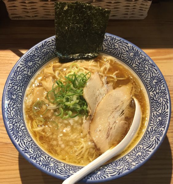 「煮干し中華そば750円」@煮干し中華そば 麺屋 銀星 高円寺の写真