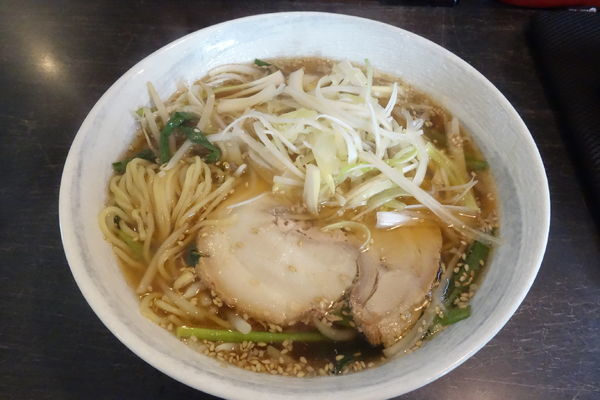 「にら醤油らーめん」@らーめん厨房 にら壱の写真