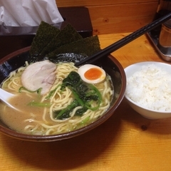 横浜らーめん 鶴壱家の画像