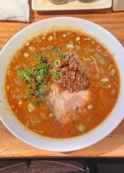 「金の担々麺&チャーシュー」@らーめん芝浜の写真