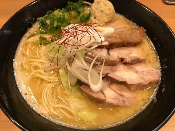 「鶏白湯 しょうゆ  800円」@らーめんよっちゃん（仮）の写真