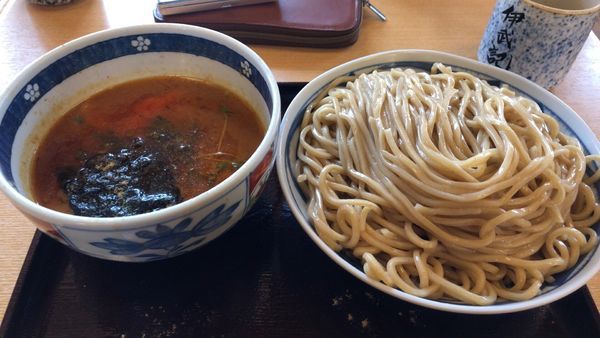 「赤もり 大盛」@麺通 伊武記の写真