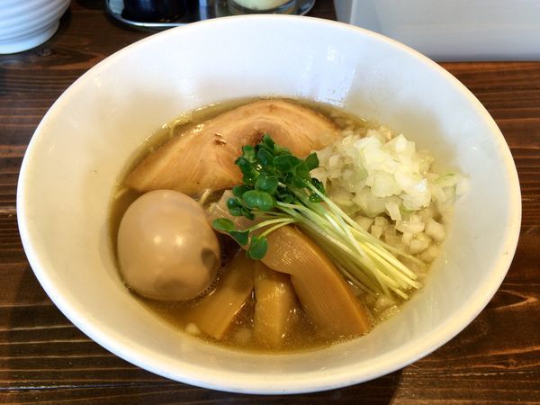 「味玉煮干しそば＋玉ネギ」@煮干しそば 虎空の写真