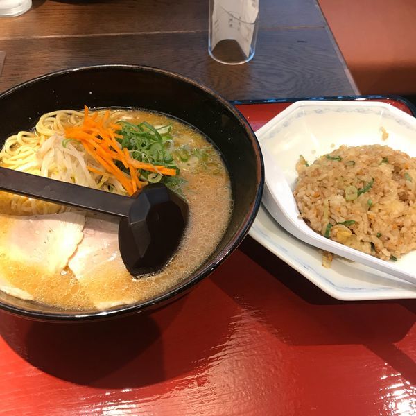 「味噌ラーメンチャーハンセット」@古潭 京橋コムズ店の写真