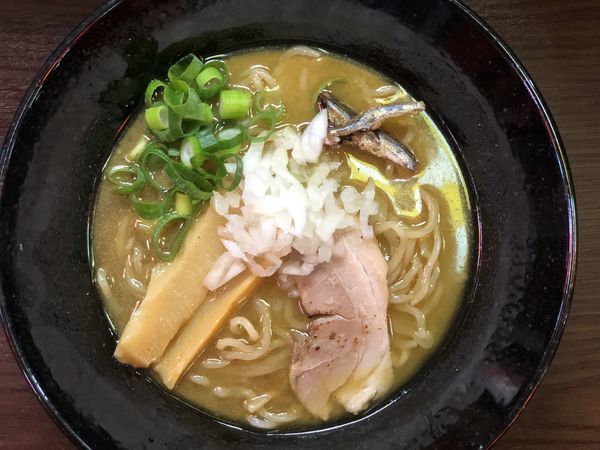 「豚骨煮干しラーメン」@はなびやの写真