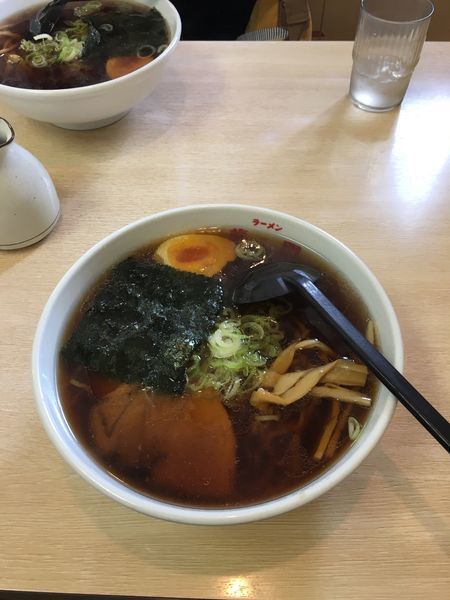「田舎風醤油ラーメン」@ラーメン 華門 恵庭店の写真