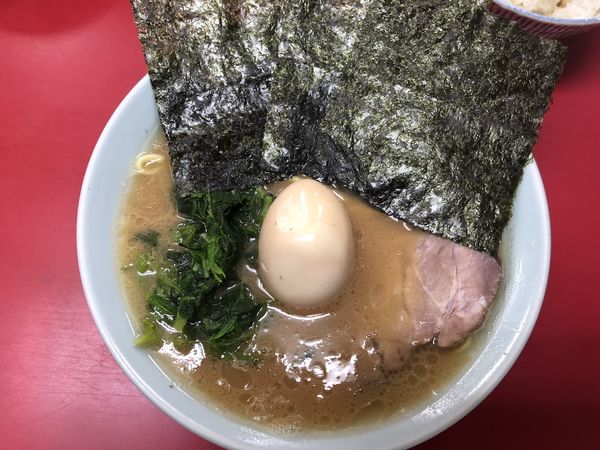 「ラーメン＋味玉」@横浜家系ラーメン 末広家の写真