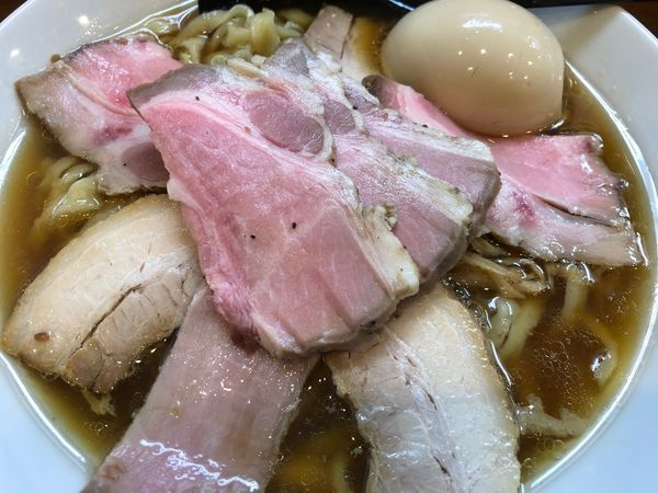 「醤油らーめん全部のせ（大）」@純手打ち だるまの写真