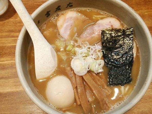 「味玉らーめん＋チャーシュー」@麺屋吉左右の写真