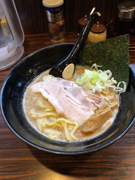 「ラーメン太麺、大盛り(700円)」@ラーメン長山の写真