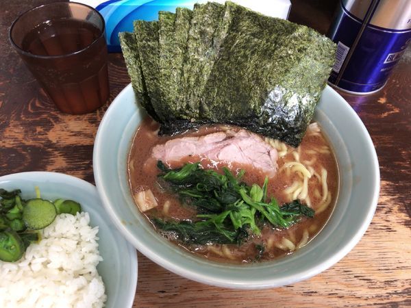 「ラーメン+のり増し+ライス(ランチサービス)」@らーめん武道家 口の写真