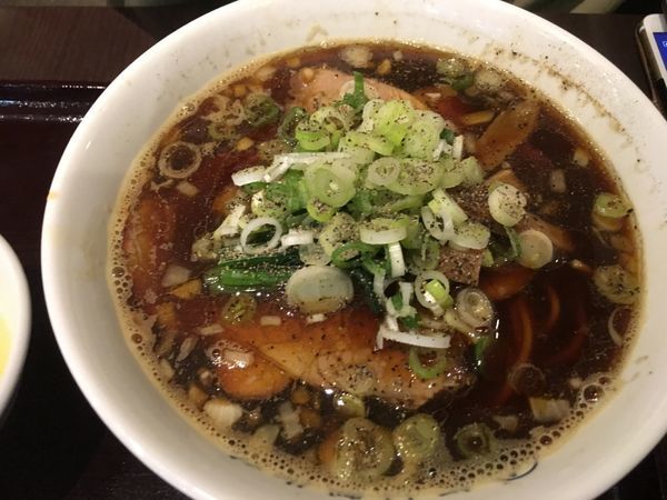 「【限定】 ブラック中華そば。」@中華そば 飯村製作所の写真