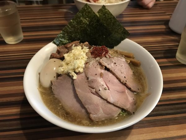 「め郎【全部のせ】」@ラーメン めろうの写真