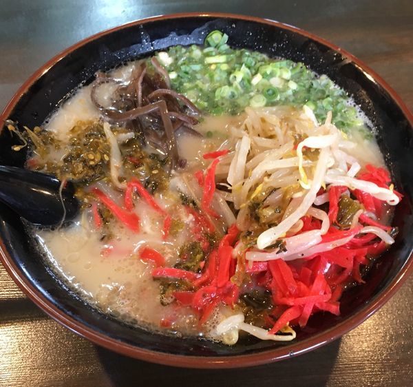 「博多ラーメン(590¥)」@博多らーめん 麺屋 小鉄 日立店の写真