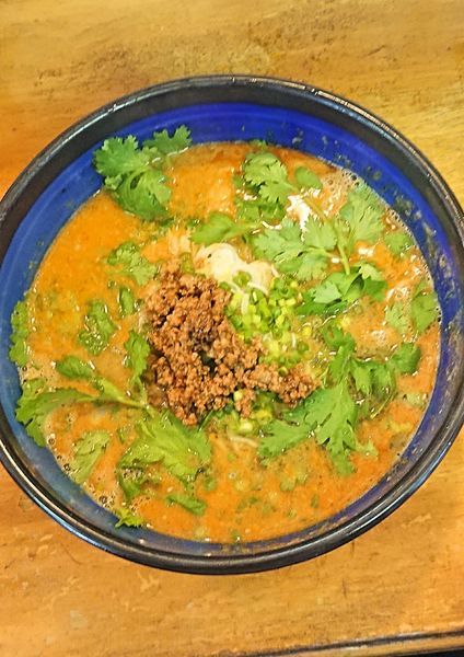 「パクチー担々麺」@らーめん・ぎょーざ たつきの写真