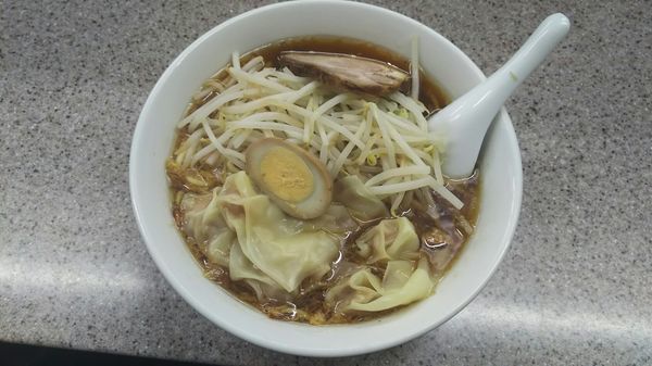 「ワンタン麺」@中華麺店 喜楽の写真