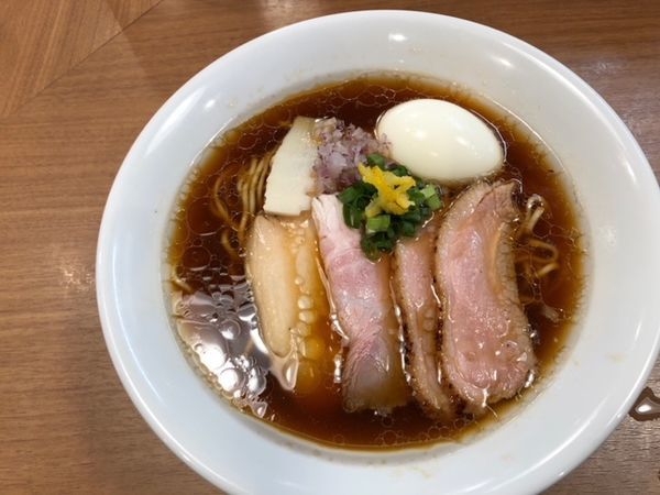 「特撰鴨だし醤油ラーメン」@麺屋福丸の写真