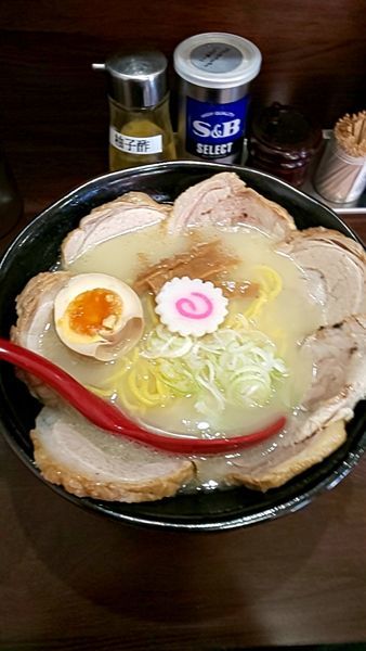 「塩チャーシュー麺」@らーめん GENDAの写真