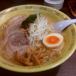 チャーシュー麺大盛り