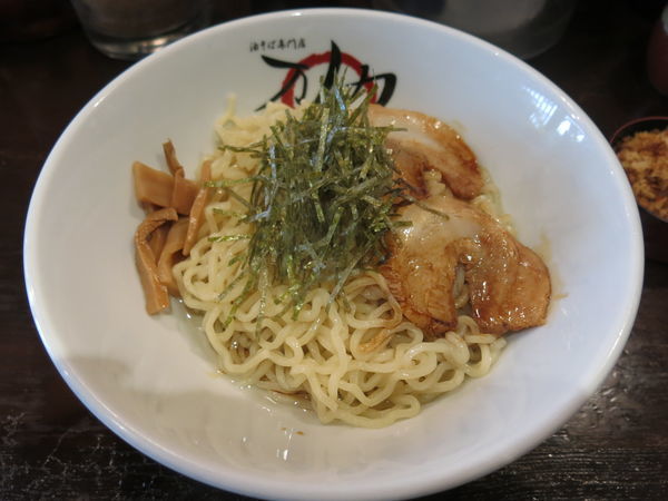 「油そば(麺大盛)+揚げネギ：650円＋100円」@油そば専門店 万人力の写真