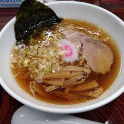 醤油ラーメン 550円