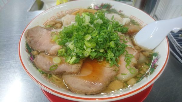 「チャーシュー麺(大盛)+ワンタン+ねぎ」@中華そば そのだの写真