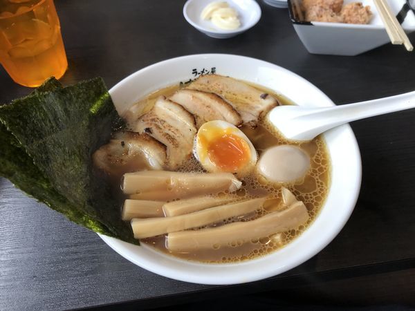 「王道中華そば【全部のせ】」@ばーばら 美合店の写真