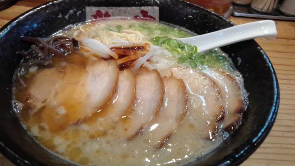 「とんこつ  こく味チャーシュー880円」@ラーメン龍の家 益城インター店の写真