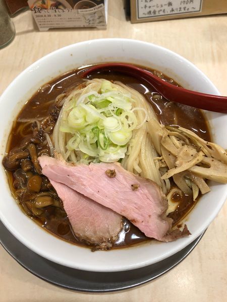 「稲庭冷やがけ中華そば味噌 大970円 ビール550円お通し付き」@食堂 七彩の写真