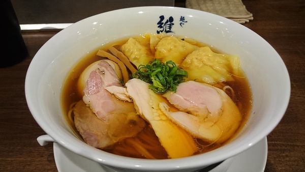 「特醤油らぁ麺」@麺や維新の写真
