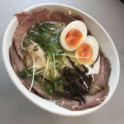 贅沢極み塩ラーメン