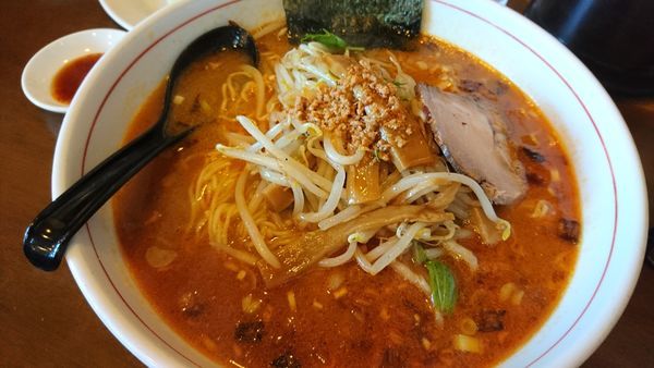 「ゴリララーメン、大盛、包み焼き餃子」@ゴリララーメンの写真