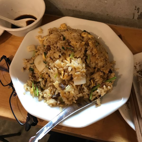 「羊香炒飯（ラム肉とパクチーの炒飯）」@羊香味坊の写真