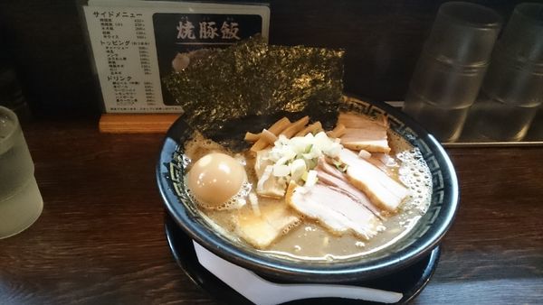 「特製中華そば・大盛　￥１０９０円」@東京煮干中華そば 三三㐂 大森の写真