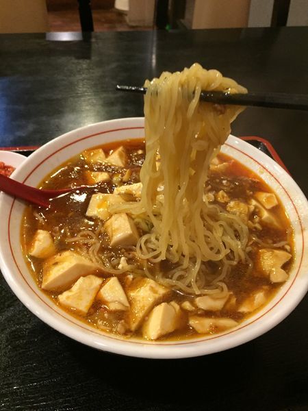 「マーボー豆腐タン麺(麻婆湯麺)¥700」@中華料理 萬代の写真