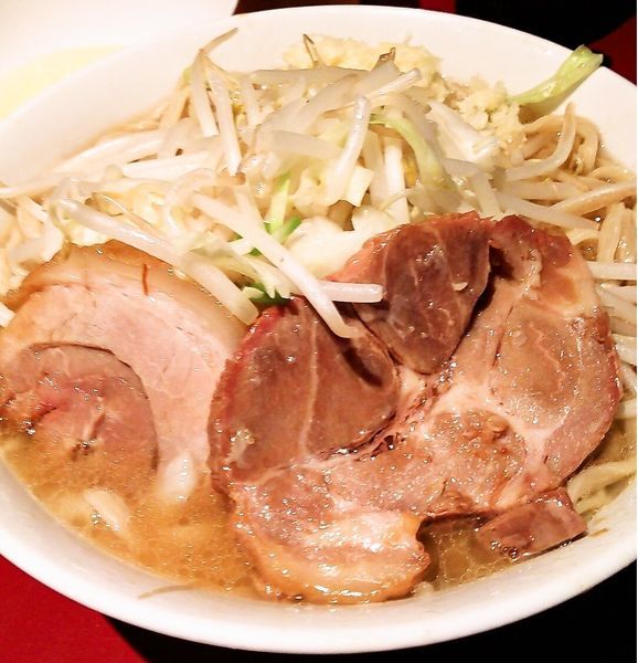 「小ラーメン＋生玉子」@ラーメン二郎 荻窪店の写真