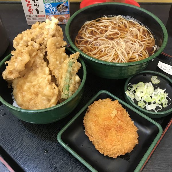 「得セット（￥550）＋コロッケ（クーポン）」@ゆで太郎 代々木東口店の写真