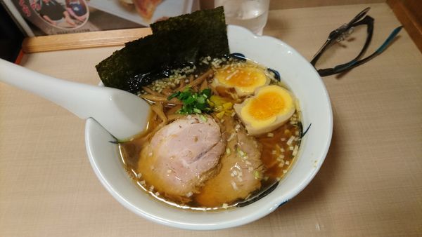 「特製らーめん醤油」@与ろゐ屋の写真
