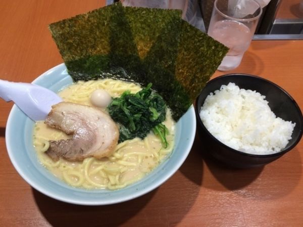 「家系ラーメン♪♪魂心家☆」@横浜家系ラーメン 新宿小滝橋 魂心家の写真