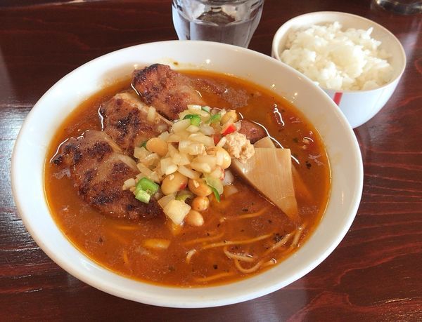 「kc's スパイスハーブチキンらーめん(限定)＋ライス」@らーめん 五ノ神精肉店 煮干し編の写真