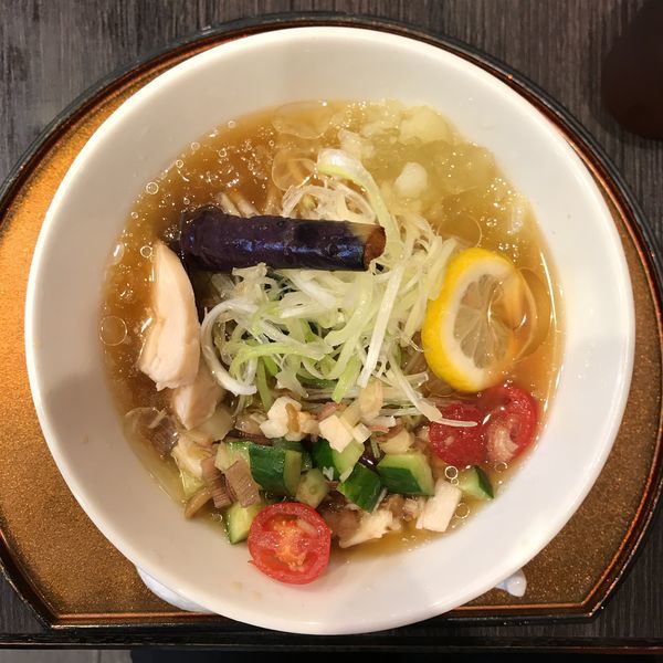 「夏野菜とゆずレモンジュレのさっぱり冷しラーメン」@チラナイサクラの写真