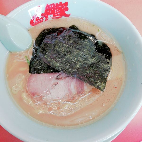 「醤油ラーメン」@ラーメン山岡家 鷲宮店の写真