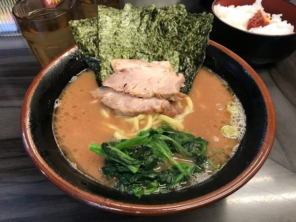 「ラーメン」@横浜家系らーめん 武術家の写真