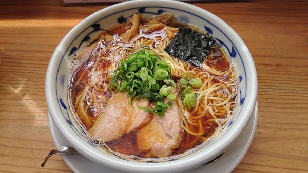 「瀬戸内しょうゆらーめん」@ねいろ屋の写真