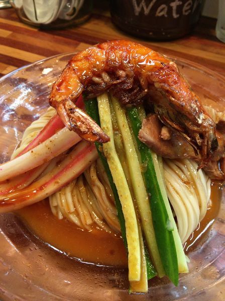 「【限定】濃厚甘海老ダレの王道系冷やし中華onソフトシュリンプ」@鮮魚らーめん 五ノ神水産の写真