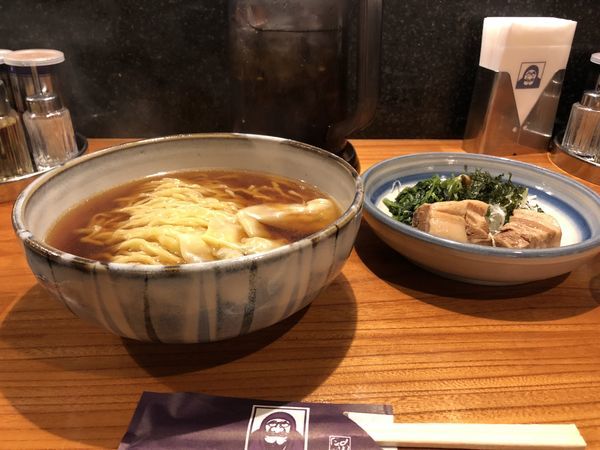 「角煮そば大盛りわんたん」@だるまやの写真