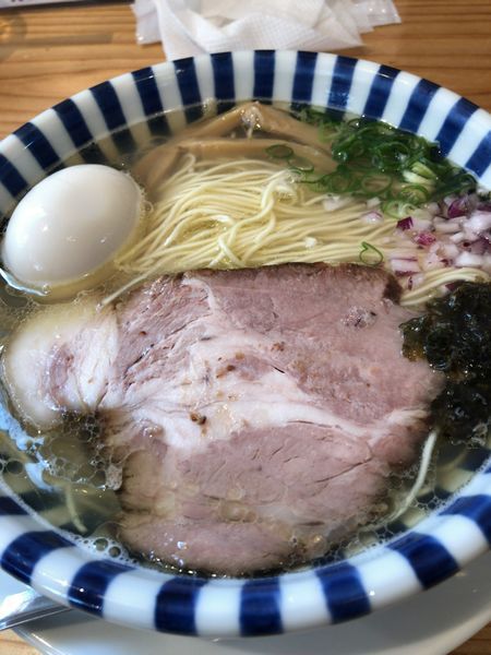 「鷄と貝の塩らーめん ¥900＋味付玉子 ¥120」@ねいろ屋の写真