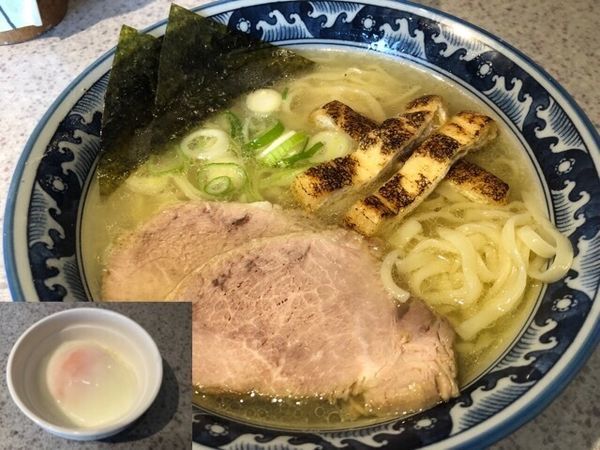 「塩ラーメン690円、温玉80円」@五輪書の写真