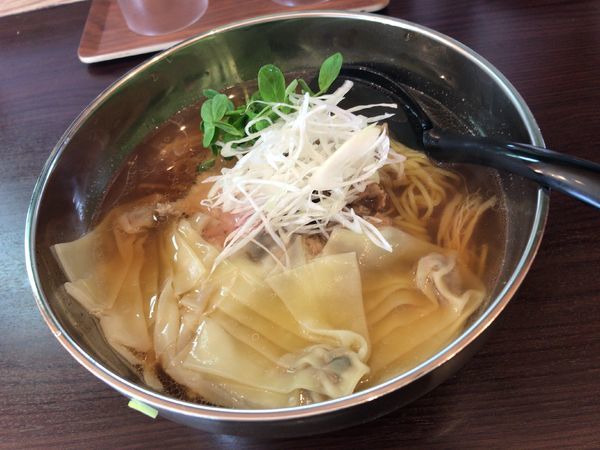 「ワンタン生姜醤油そば」@RAMEN ブリキの木こりの写真
