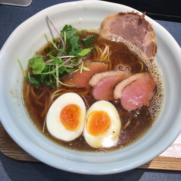 「にほんいち醤油そば 870円」@麺巧 潮の写真